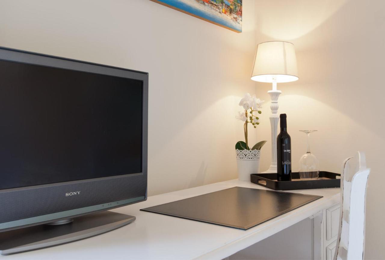 Hotel Mr Les Rotes Denia Bagian luar foto