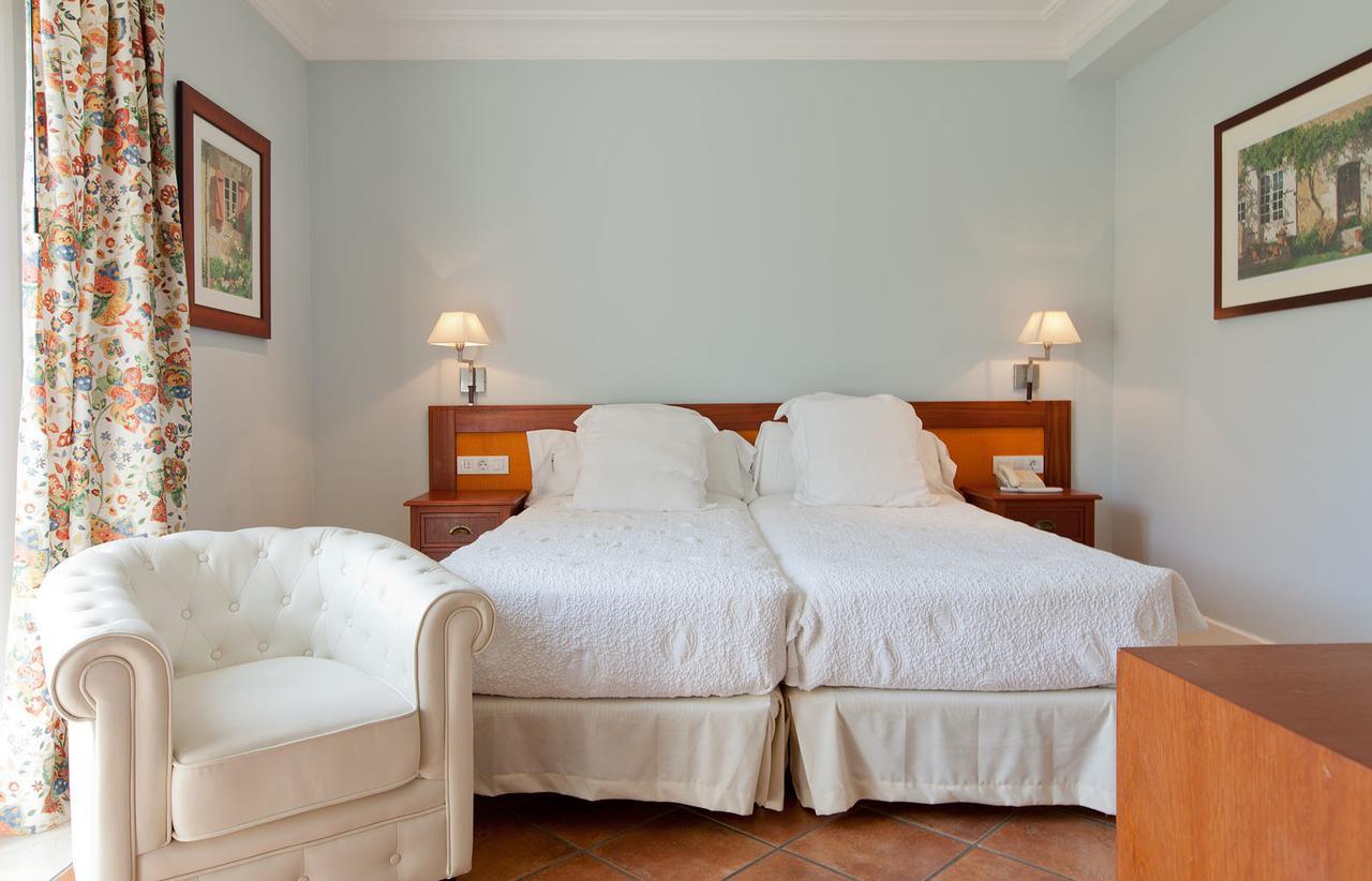 Hotel Mr Les Rotes Denia Bagian luar foto