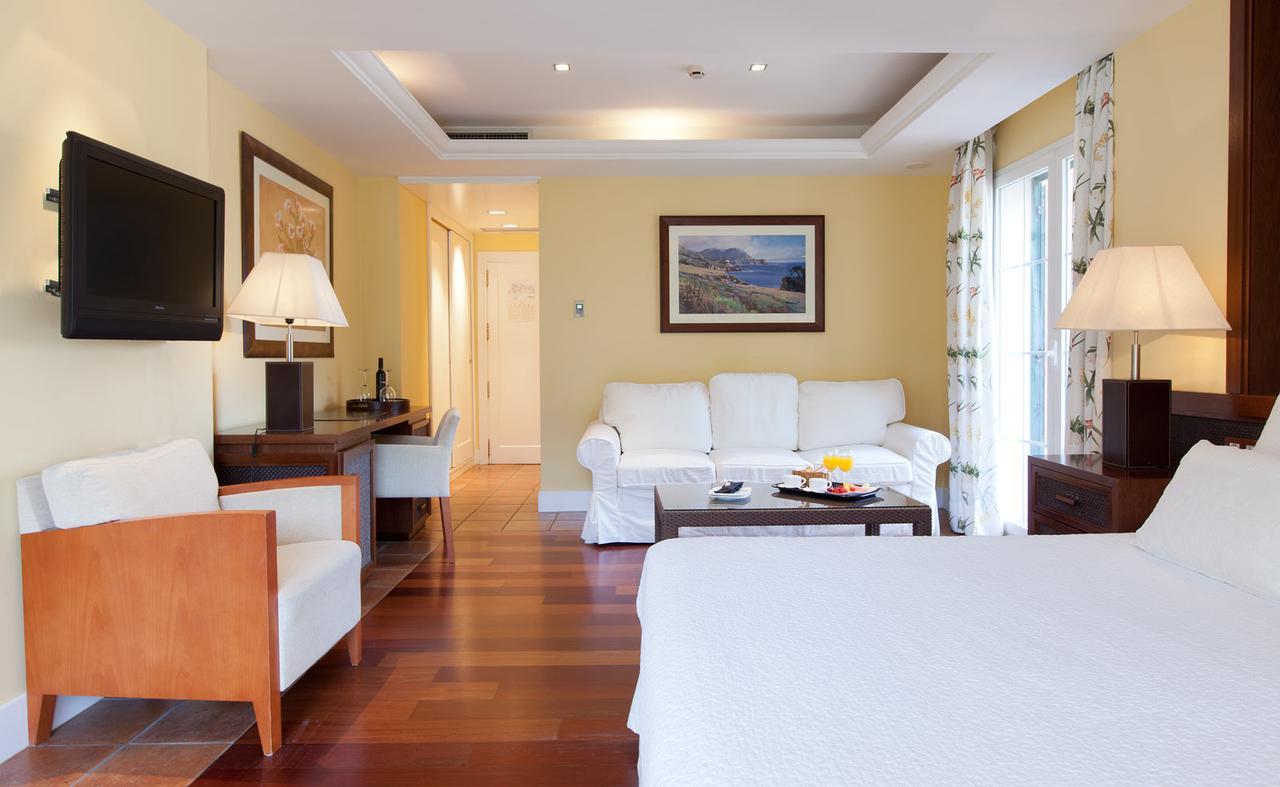 Hotel Mr Les Rotes Denia Bagian luar foto